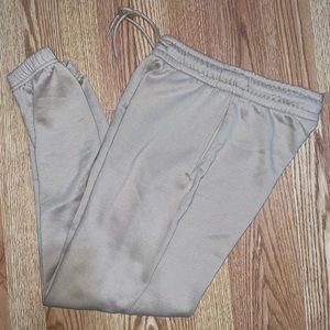 ✨CHARLOTTE RUSSE- KHAKI CUFFED SWEATPANTS/JOGGERS✨